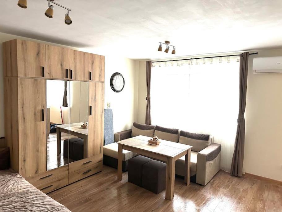 Green Park Apartment - Brand New Studio! Русе Екстер'єр фото