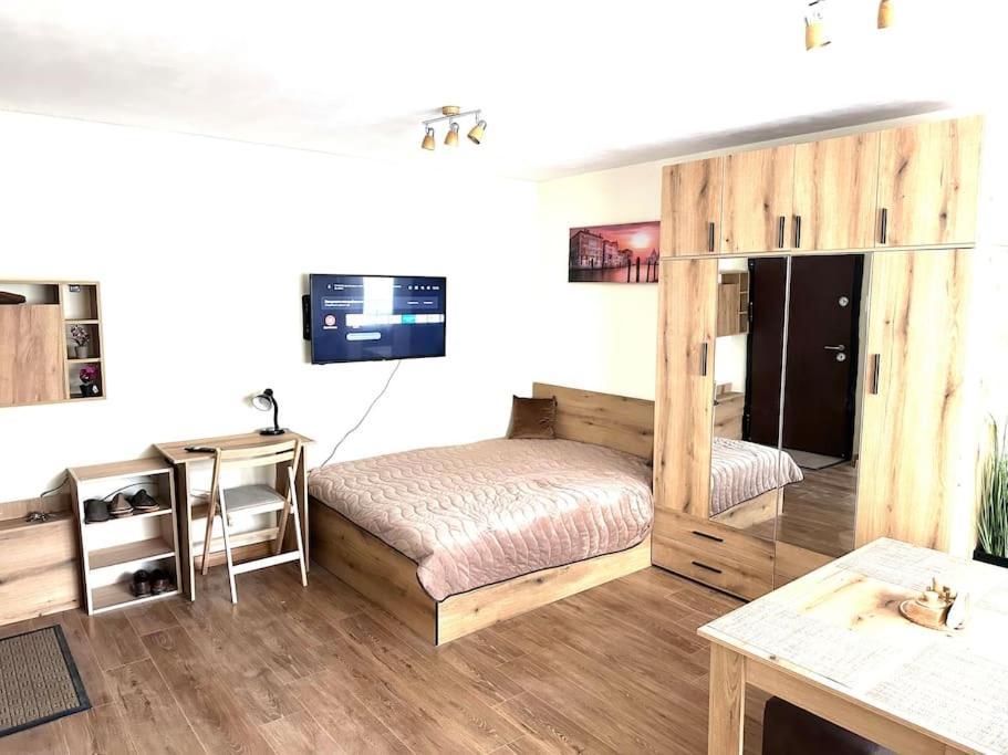 Green Park Apartment - Brand New Studio! Русе Екстер'єр фото