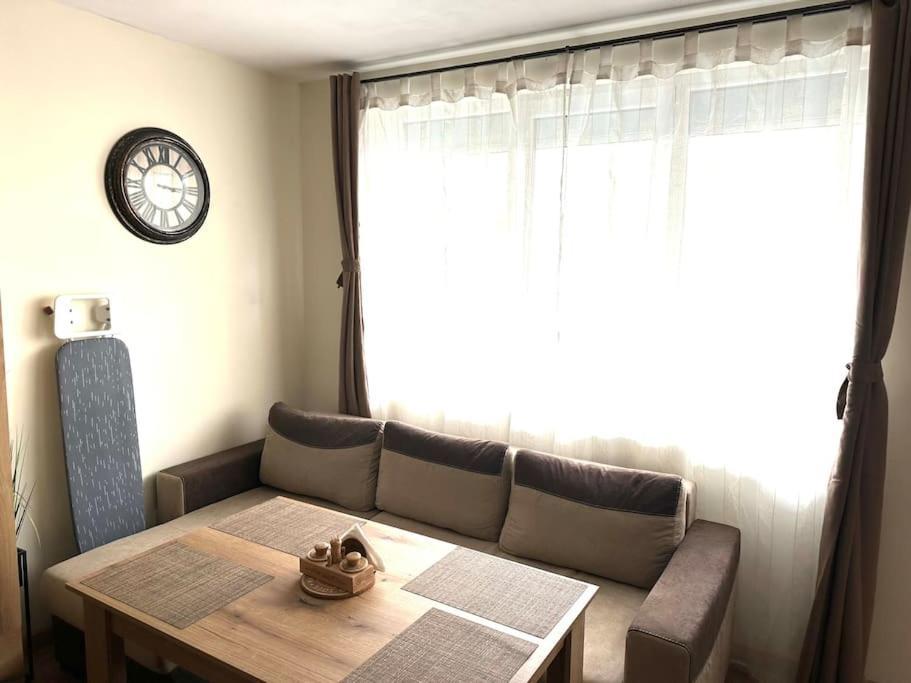 Green Park Apartment - Brand New Studio! Русе Екстер'єр фото