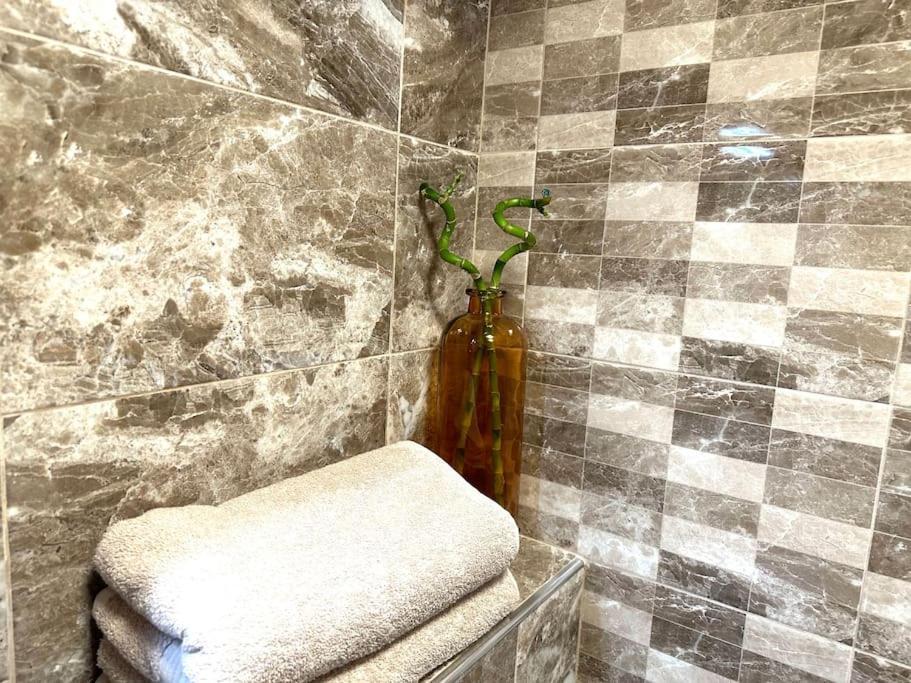 Green Park Apartment - Brand New Studio! Русе Екстер'єр фото